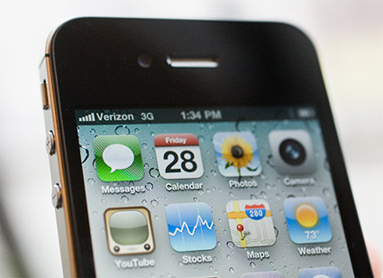 AT&T iPhone Beats Verizon in 3G Speed Tests