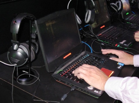 Alienware 14 Gaming Laptop Sneak Peek @ E3 2013