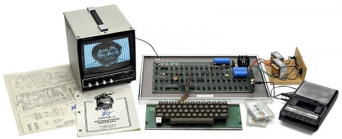 Apple 1 1976 Computer To Be Auctioned This Weekend
