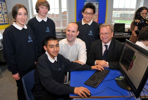 Google Gives 15,000 Raspberry Pi Computers To UK Schools
