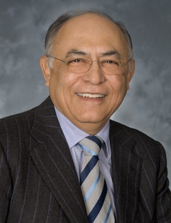 Hector Ruiz Has Advice for Intel’s Next CEO