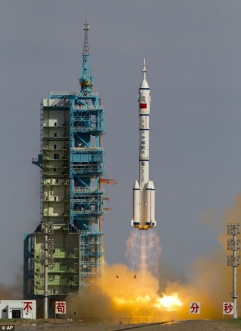 shenzhou_spacecraft_480