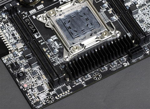 EVGA Shows Off Their LGA2011 X79 Motherboard For Sandy Bridge-EP