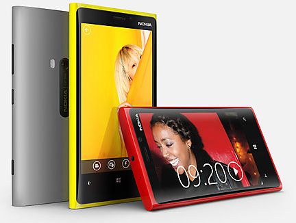 Nokia Reveals Lumia 920 & 820 WP8 Smartphones With SLR-Like Camera & Wireless Charging