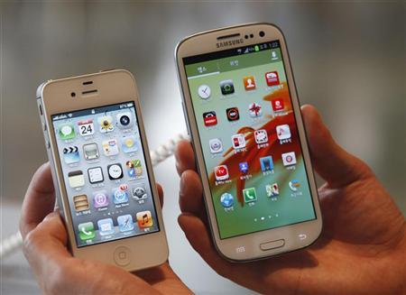 Jury Awards Apple $1.051 Billion On Claims Against Samsung