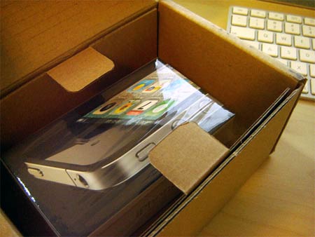 iPhone 4 Units Delivered Today – 2 Days Early!