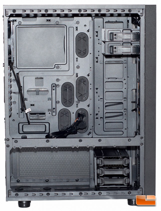 Thermaltake Core X71 - HDD Cage Moved