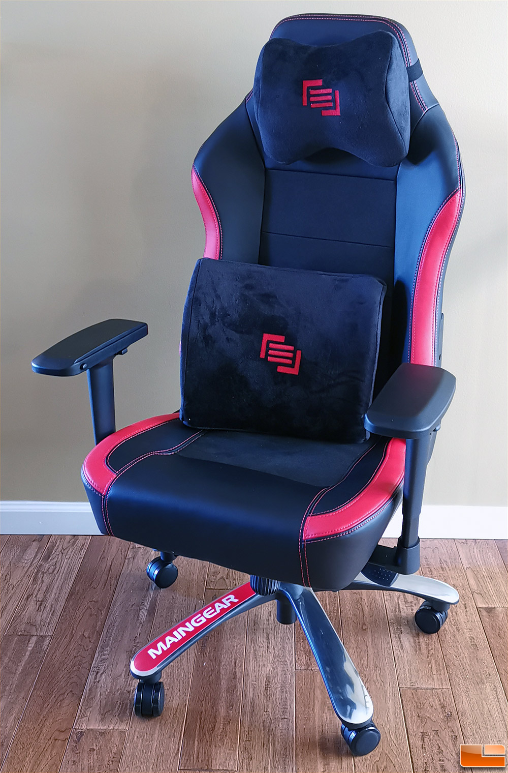 Reddit Gaming Chair Razeriskur Gaming Chair Now Has A