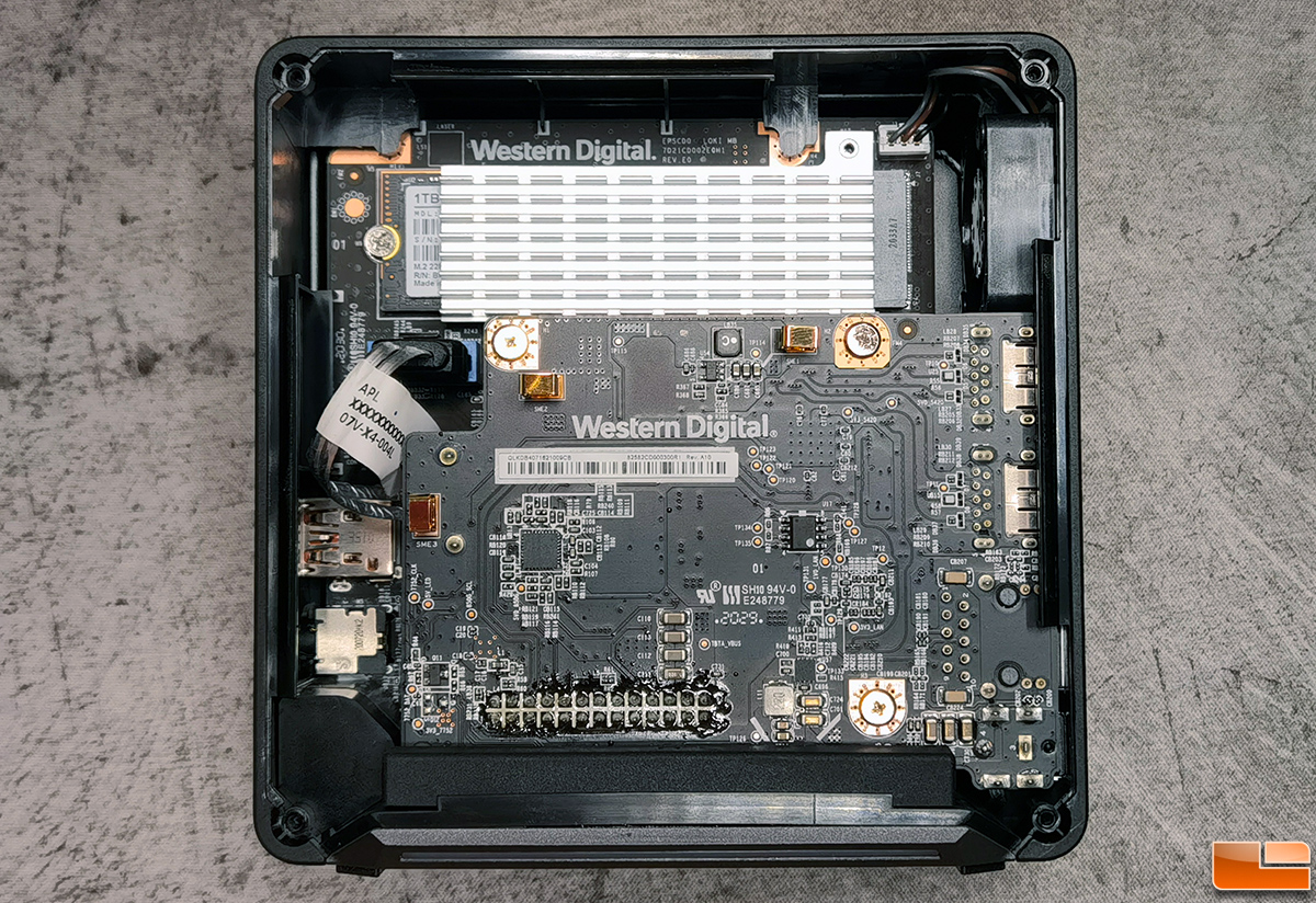 WD_BLACK™ D50 NVMe™ Gaming Laptop Dock Thunderbolt 3 SSD